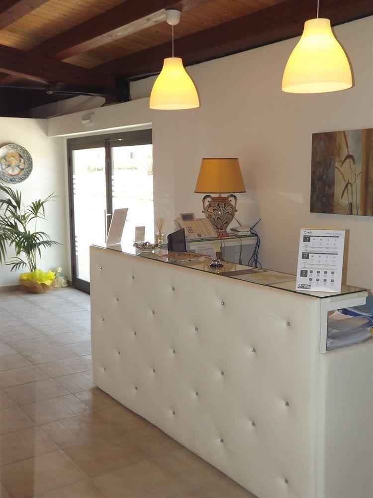 Hotel Aria Di Mare Марина ди Рагуса Екстериор снимка